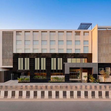 Lemon Tree Hotel Agra Shikohabad Buitenkant foto